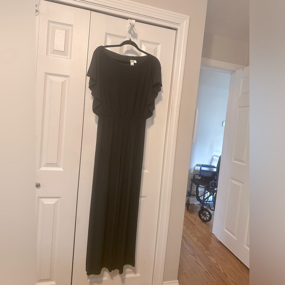 Emma & Michele black pantsuit size small.